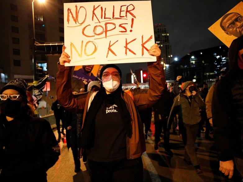 ABD'de yine ırkçı polis şiddeti: Polis göstericilere sert müdahale etti