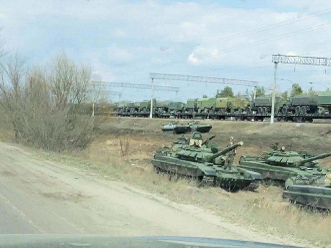 Bölgede tansiyon yükseliyor: 40.000 Rus askeri sınıra yığıldı