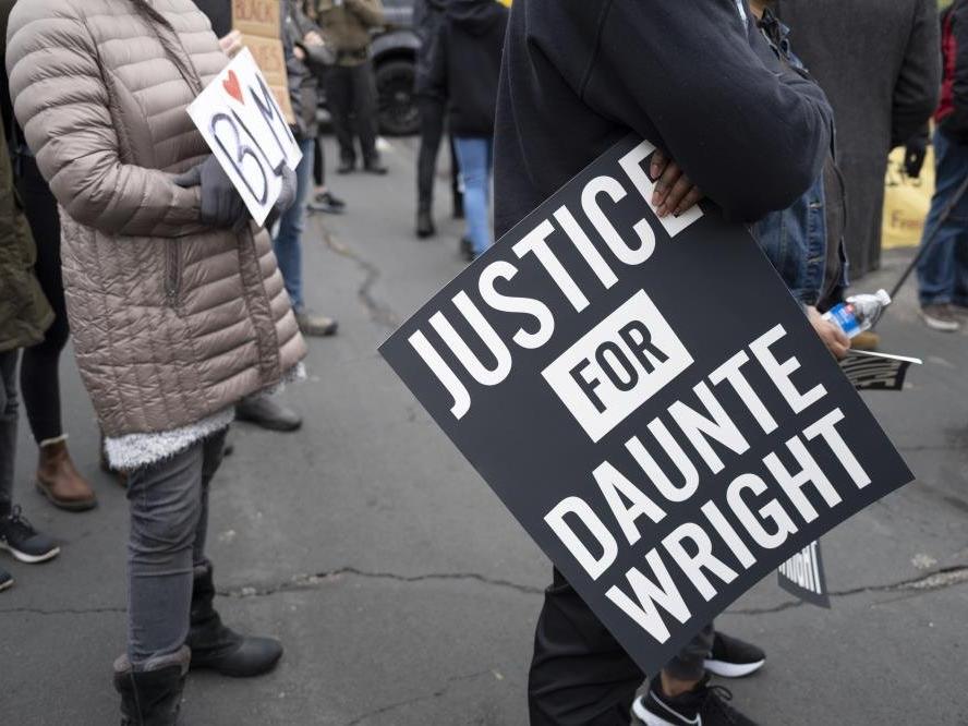 Daunte Wright’ı vuran polis memuru istifa etti