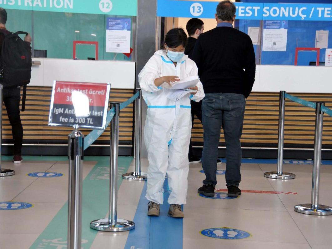 Yurt dışından gelen yolcuda PCR test zorunluluğu uzatıldı