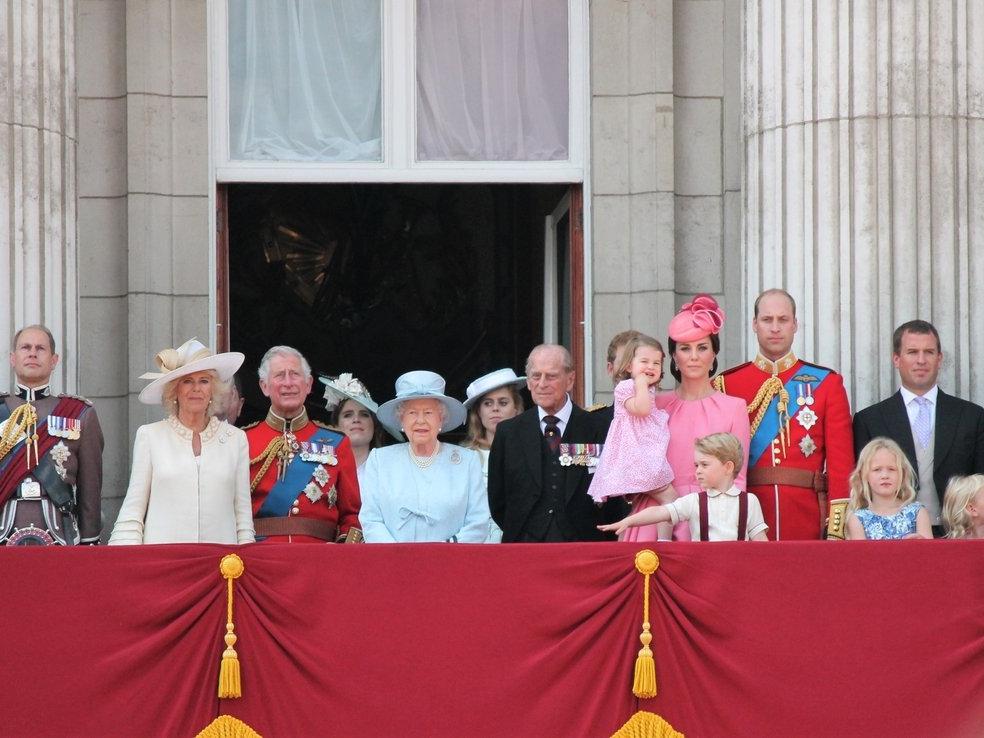 Prens Philip'in cenazesi öncesi kriz: Kraliçe üniforma giymeyi yasakladı