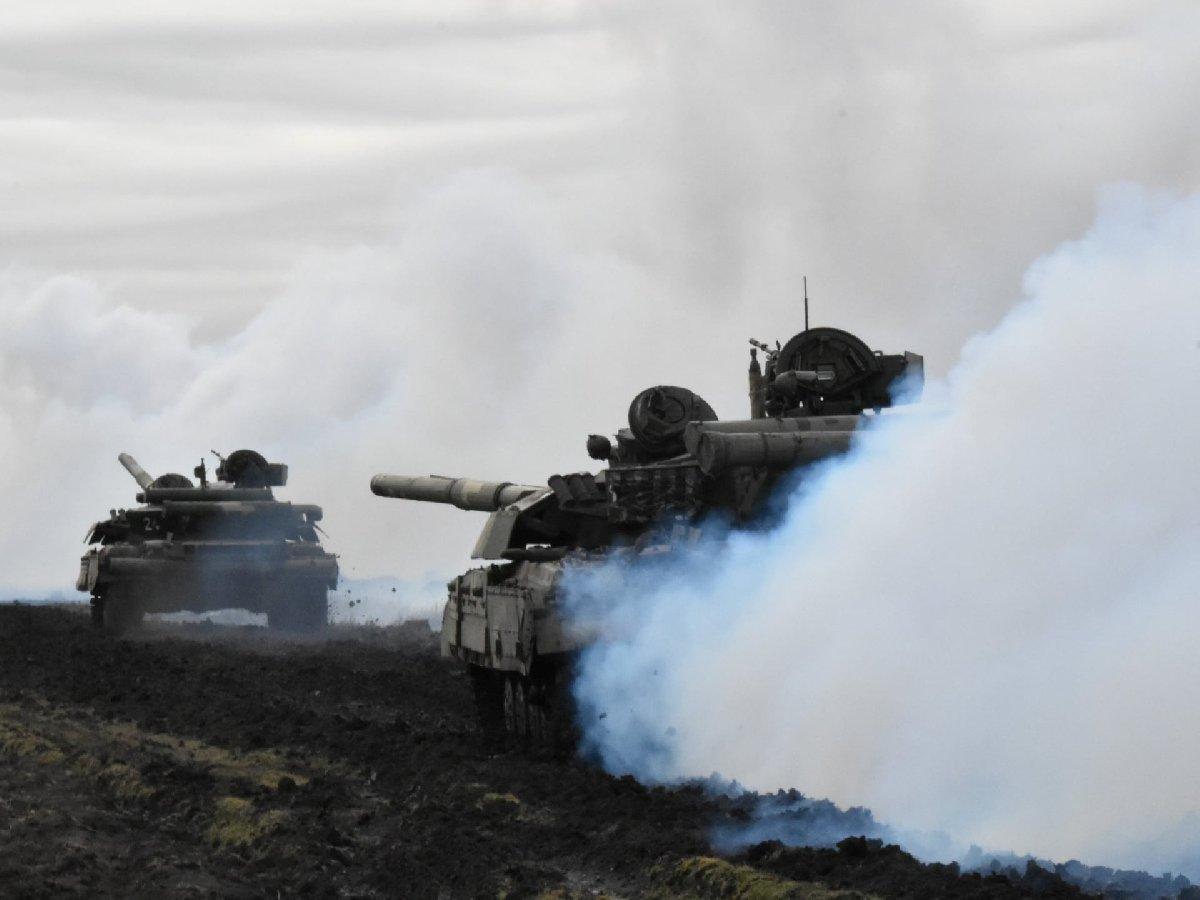 Rusya-Ukrayna krizi büyüyor! Rusya, Kırım'a askeri birliklerini gönderdi