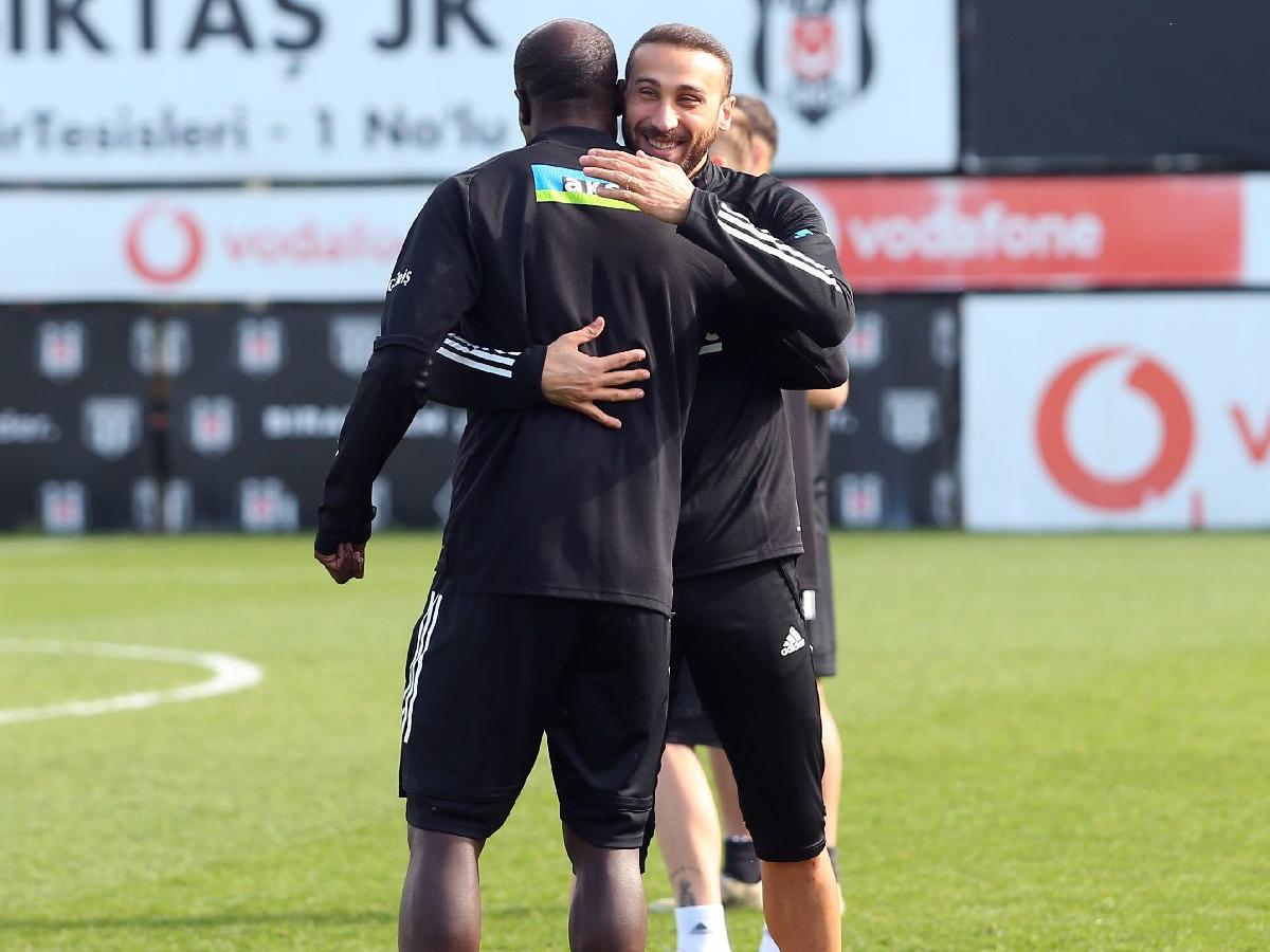 Beşiktaş, Aboubakar ve Cenk Tosun'u aradı