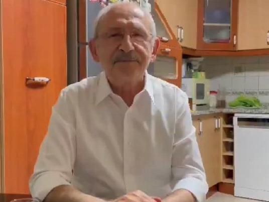 Kiliçdaroğlu, evinin mutfağindan gençlere seslendi