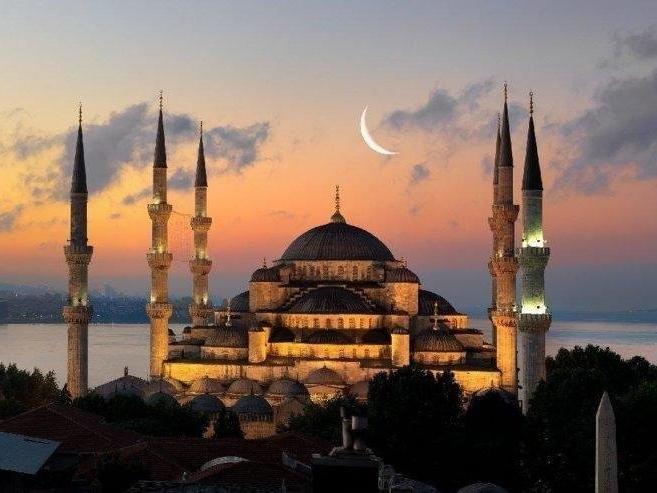 Ankara, İstanbul, İzmir için iftar saatleri...