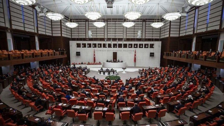 'Gri pasaportla insan kaçakçılığı araştırılsın' önergesi AKP ve MHP oylarıyla reddedildi
