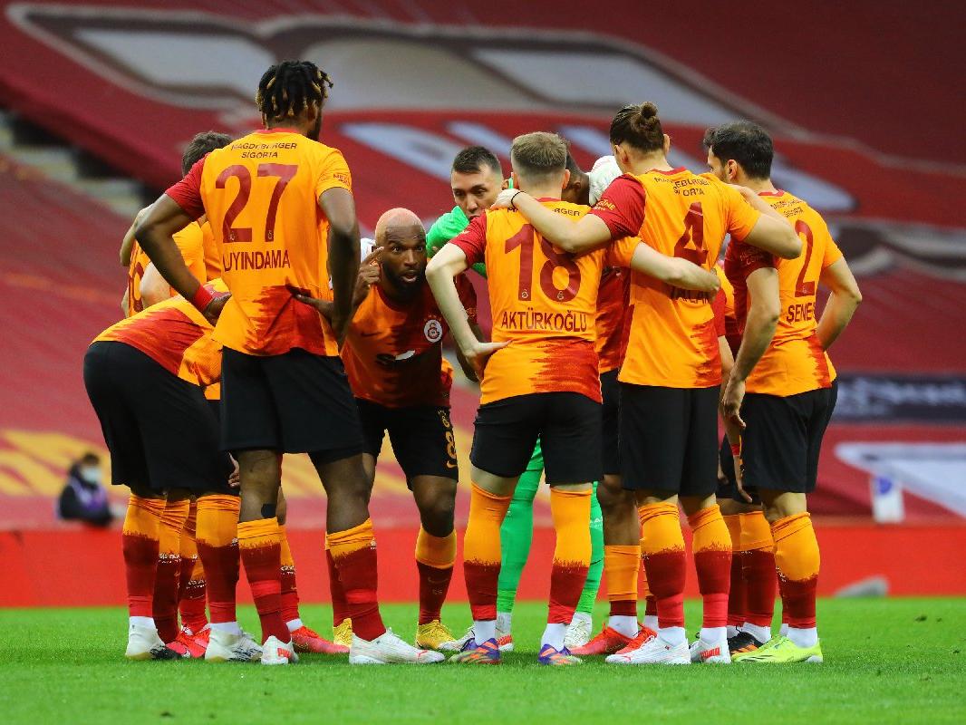 Galatasaray'da hatalar zinciri... Mayıslar lafta kaldı