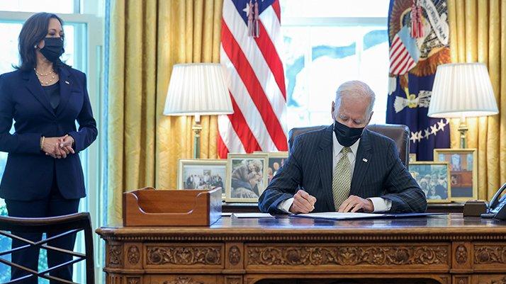 ABD'de Biden asgari ücret artışını imzaladı