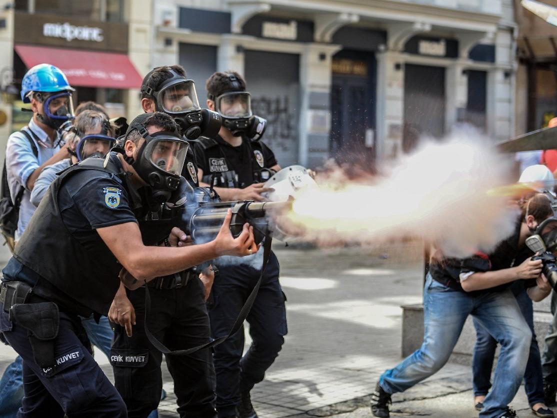 Anayasa Mahkemesi: "Gezi'de eziyet edildi, polisler yeniden soruşturulsun''