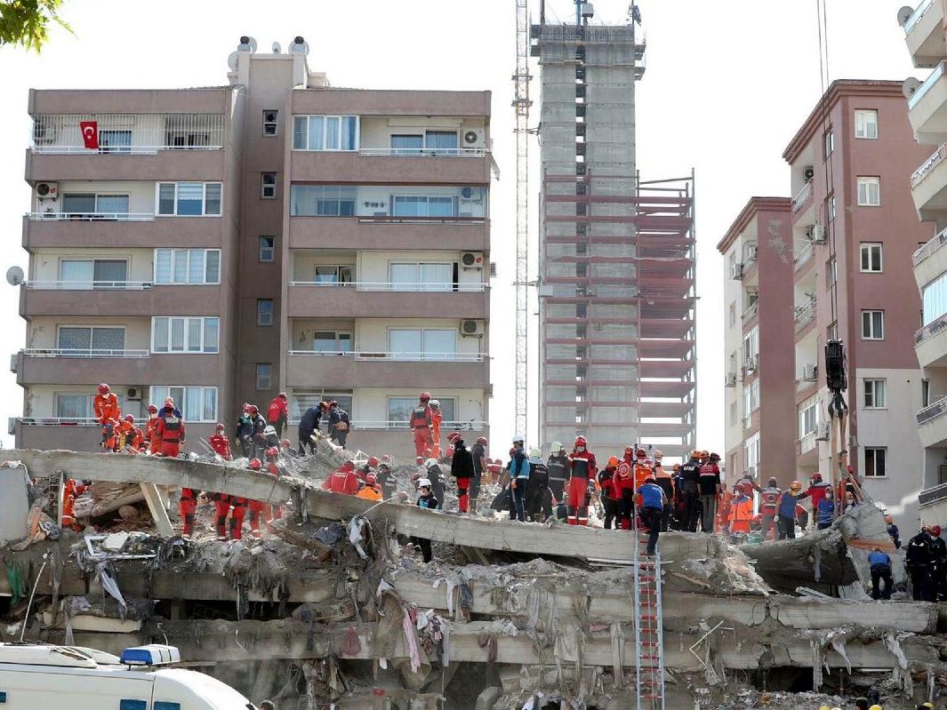İzmir depremiyle ilgili gözaltı sayısı 19'a yükseldi