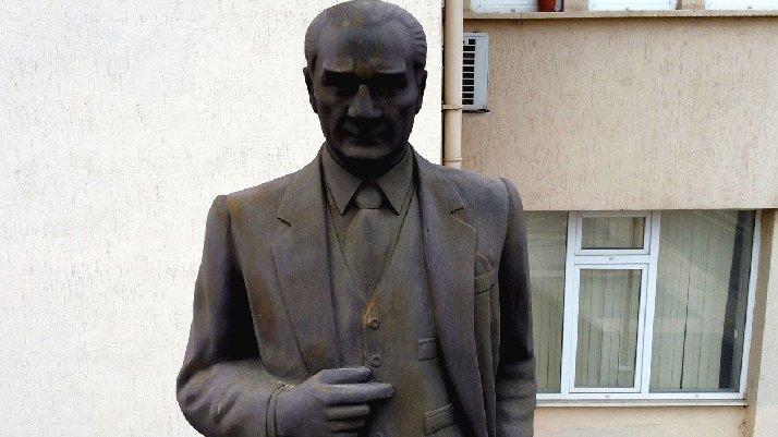 Sözcü yazdı, Atatürk heykeli bakıma alındı