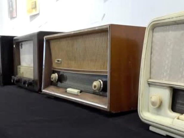 Çiftçiye verilmeyen para nostaljik radyoya yatırılıyor