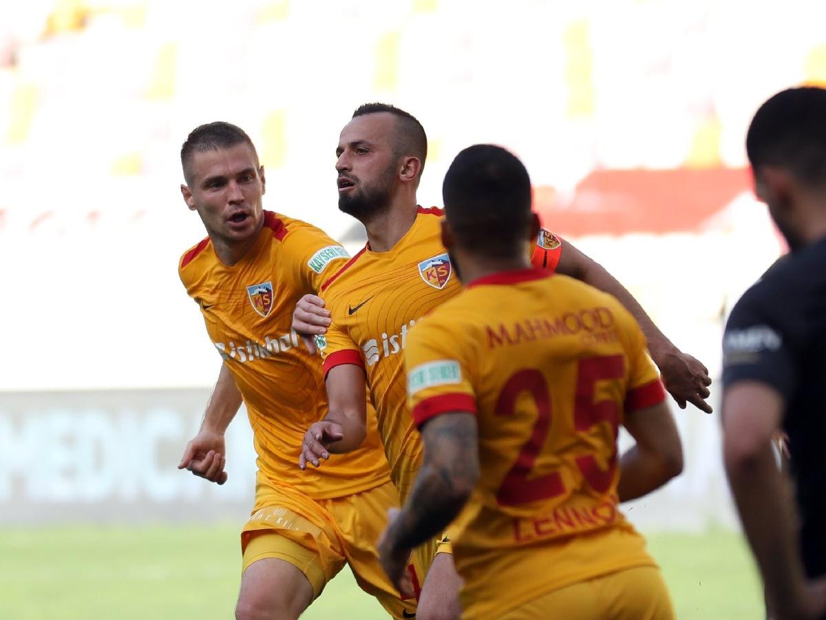 Kayserispor öne geçtiği maçta Yeni Malatya'ya puan verdi