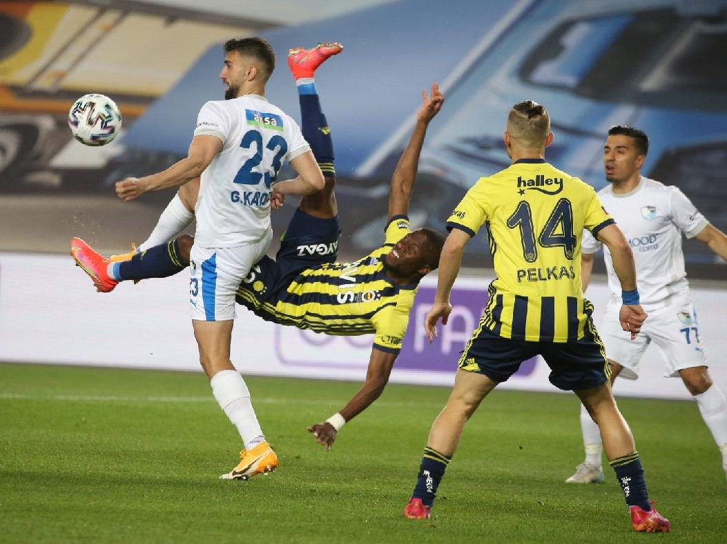 Fenerbahçe Erzurumspor maçında tartışma yaratan penaltı kararı