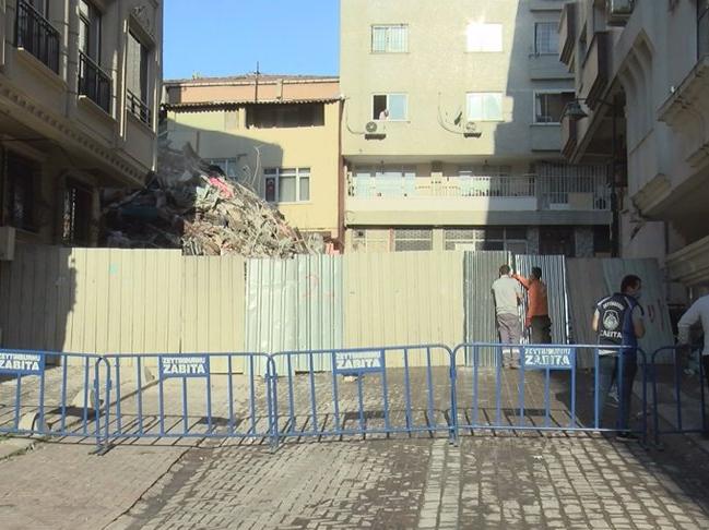 Zeytinburnu'nda çöken binanın enkazını kaldırma çalışmalarına ara verildi