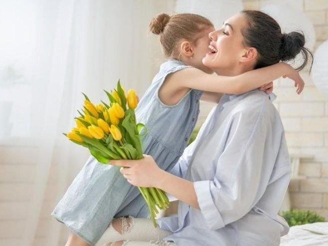 Anneler günü ne zaman, yarın mı? En güzel Anneler Günü mesajları...
