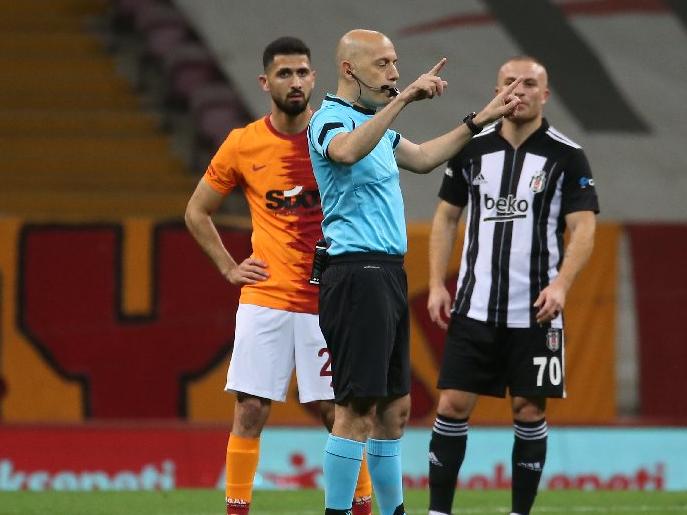 Galatasaray-Beşiktaş derbisinin ilk yarısına penaltılar damga vurdu