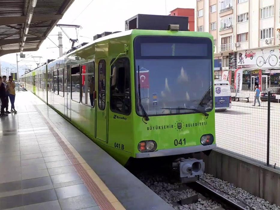 Danıştay'ın Bursa'da iptal ettiği metro hattı aynı şirkete 342,8 milyon lira zamla ihale edildi