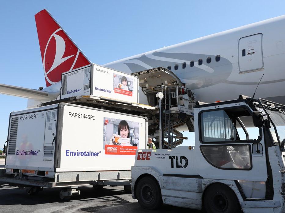 Sağlık Bakanlığı duyurdu: Aşılar bu sabah Türkiye'ye geldi