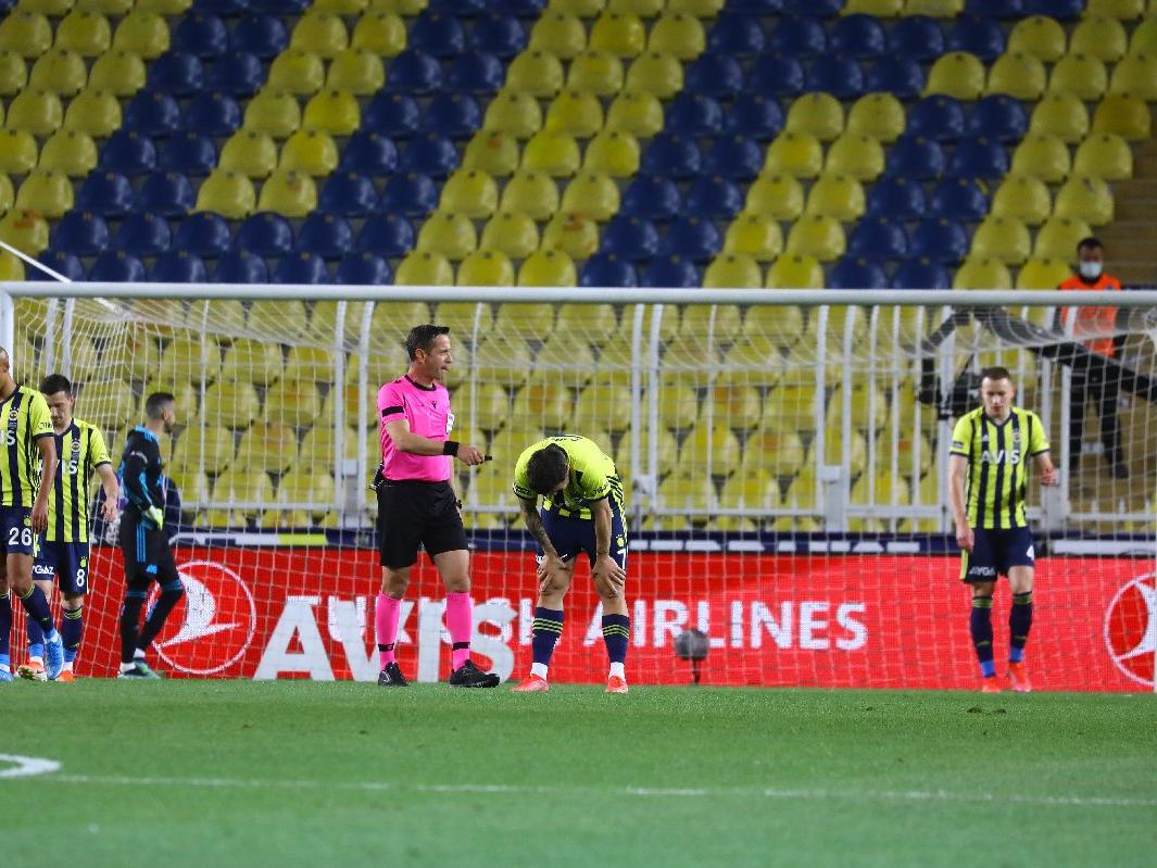 Fenerbahçe'nin final kabusu... Fatura Emre Belözoğlu'na kesildi