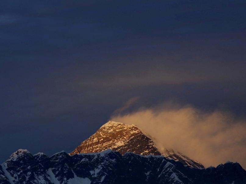 Everest'te sezonun ilk ölümleri kayıtlara geçti