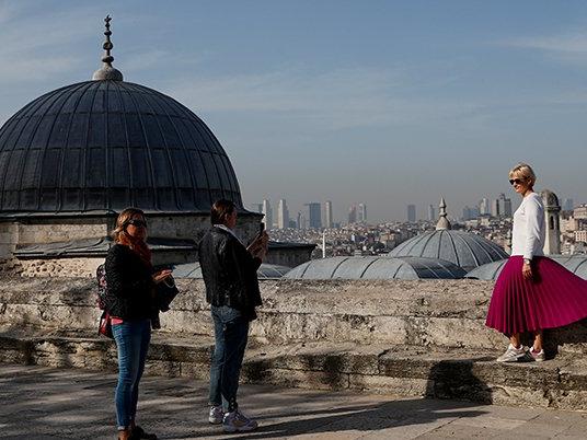 İstanbul’da turist sayısı ilk çeyrekte yarı yarıya düştü
