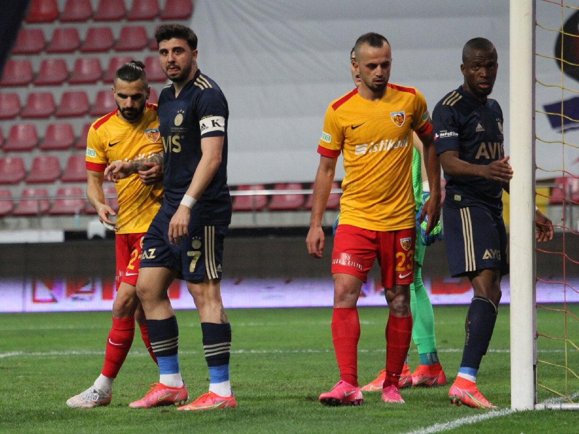 Kayserispor ligde kaldı, Fenerbahçe galibiyetle bitirdi: 1-2