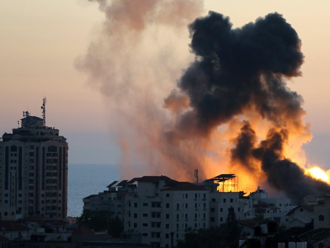 Gazze'de kayıplar artıyor... Bakanlık binası da vuruldu: Ölü sayısı 139'a yükseldi