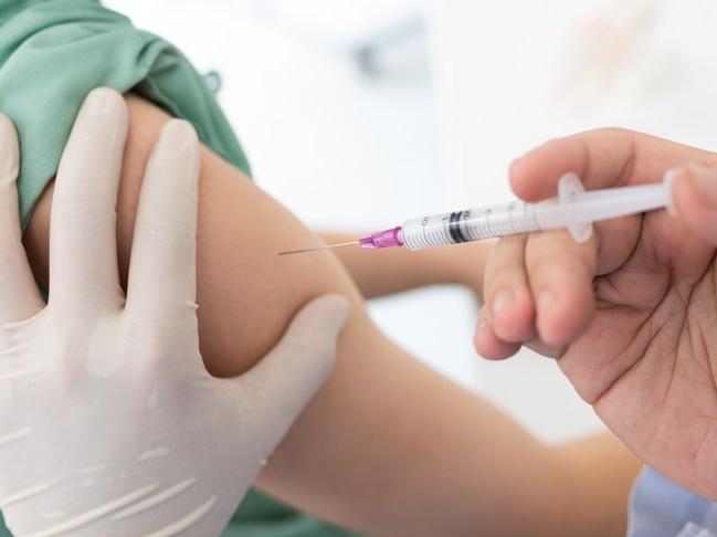 İki bakandan art arda açıklama: Aşı kampanyasında yeni aşamaya geçiliyor