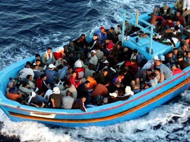 Tunus açıklarında tekne battı: 60 göçmen kayıp