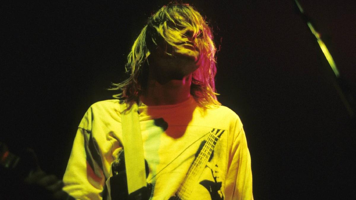Ünlü şarkıcı Kurt Cobain'in saç teline rekor fiyat verildi