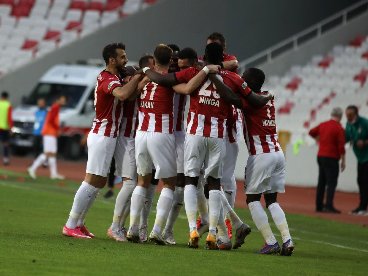 Sivasspor finali bekledi, Avrupa vizesini kaptı