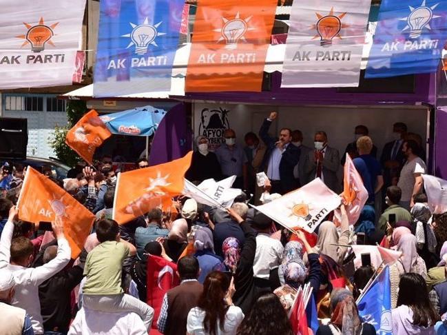 AKP’den 'lebalep' seçim mitingi