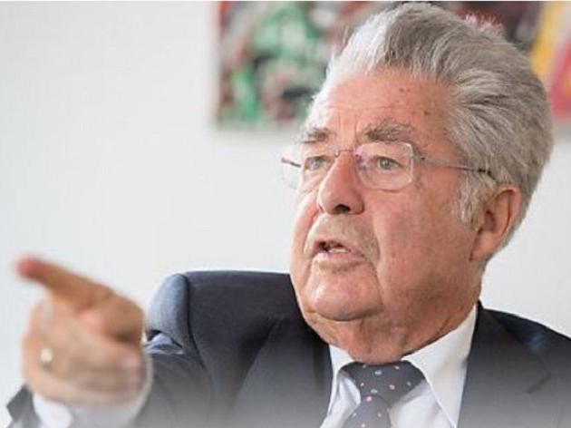 Eski Avusturya Cumhurbaşkanı Fischer'dan İsrail bayrağı tepkisi: Kabul edilemez