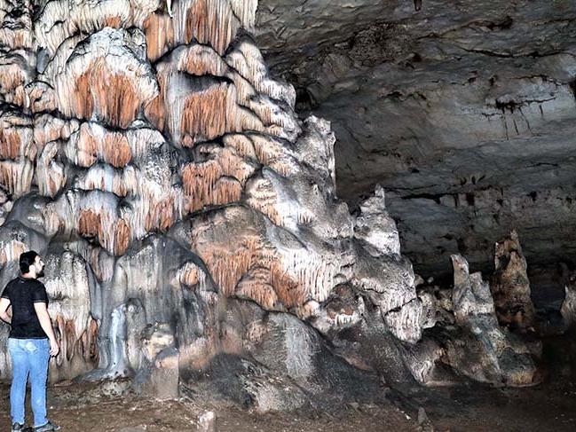 Diyarbakır'daki gizemli mağara definecilerin talanına uğradı