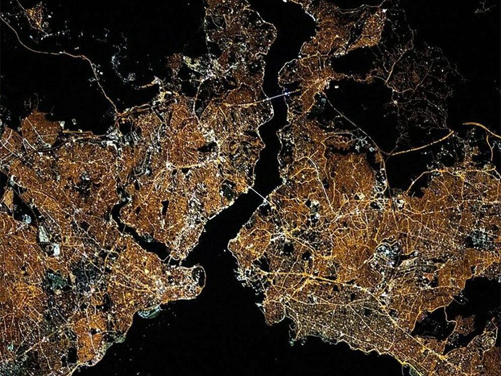NASA'dan dikkat çeken İstanbul paylaşımı: Parlıyorsun