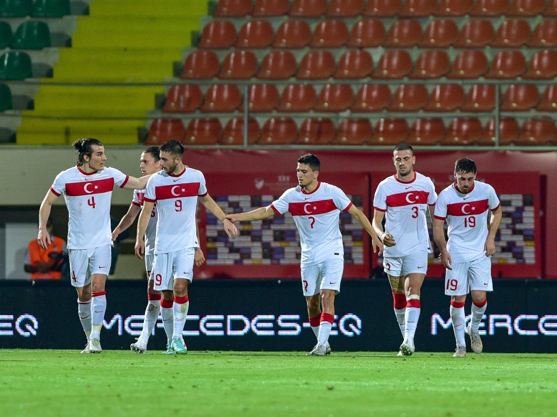 Türkiye-Azerbaycan karşılaşması ilklerin maçı oldu