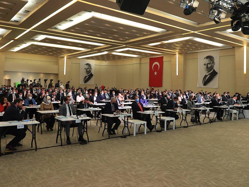 AKP'li başkanın İmamoğlu'na söylediği söz mecliste tansiyonu yükseltti
