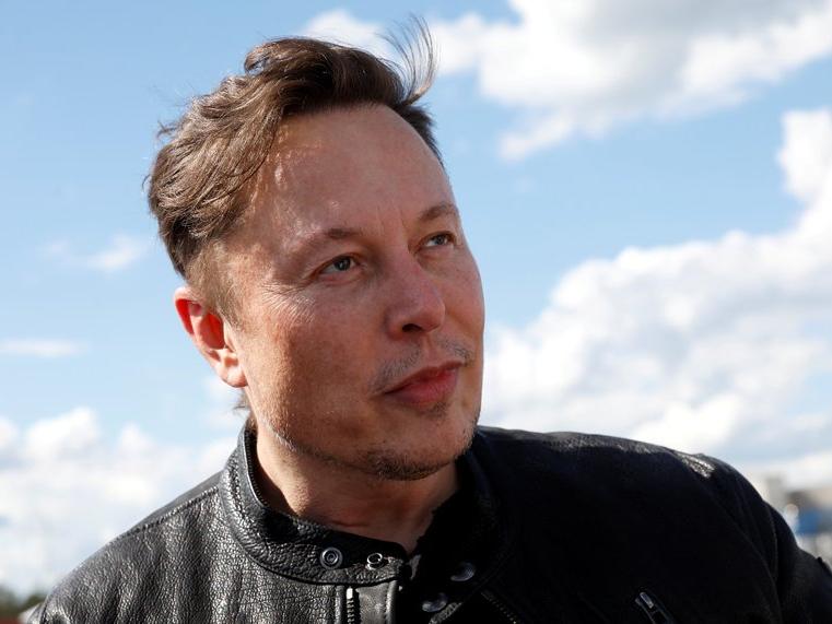 Elon Musk'ın tweetleri başını yaktı: Belgelerde ortaya çıktı
