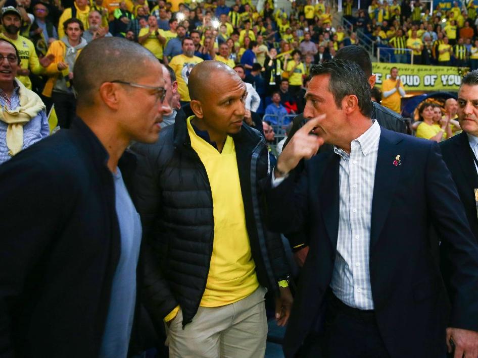 Fenerbahçe, Portekiz'den hoca bakıyor! Koç'un gözü Alex'te