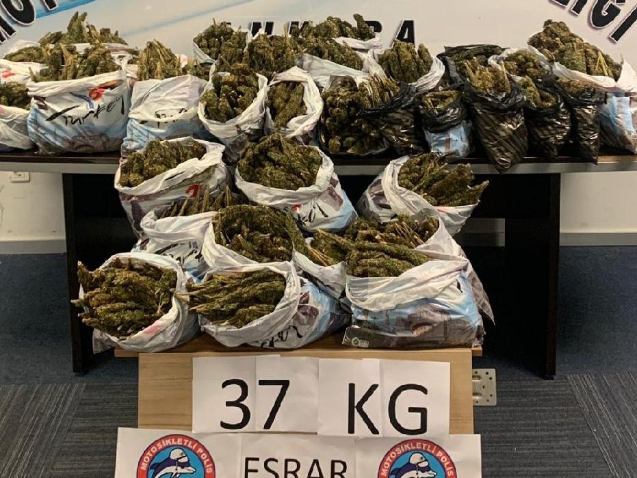 Anahtarlıktaki adresten 37 kg esrar çıktı