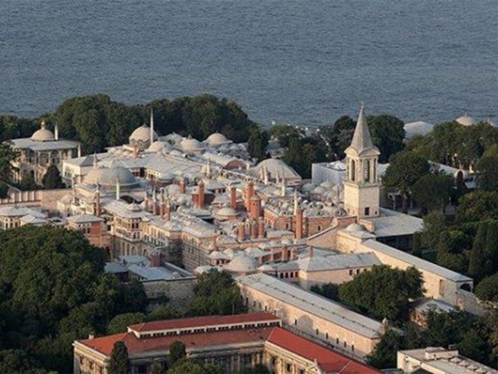 İBB: Padişahların eşsiz eserleri Çamlıca Cami Müzesi'ne nakledilmek isteniyor