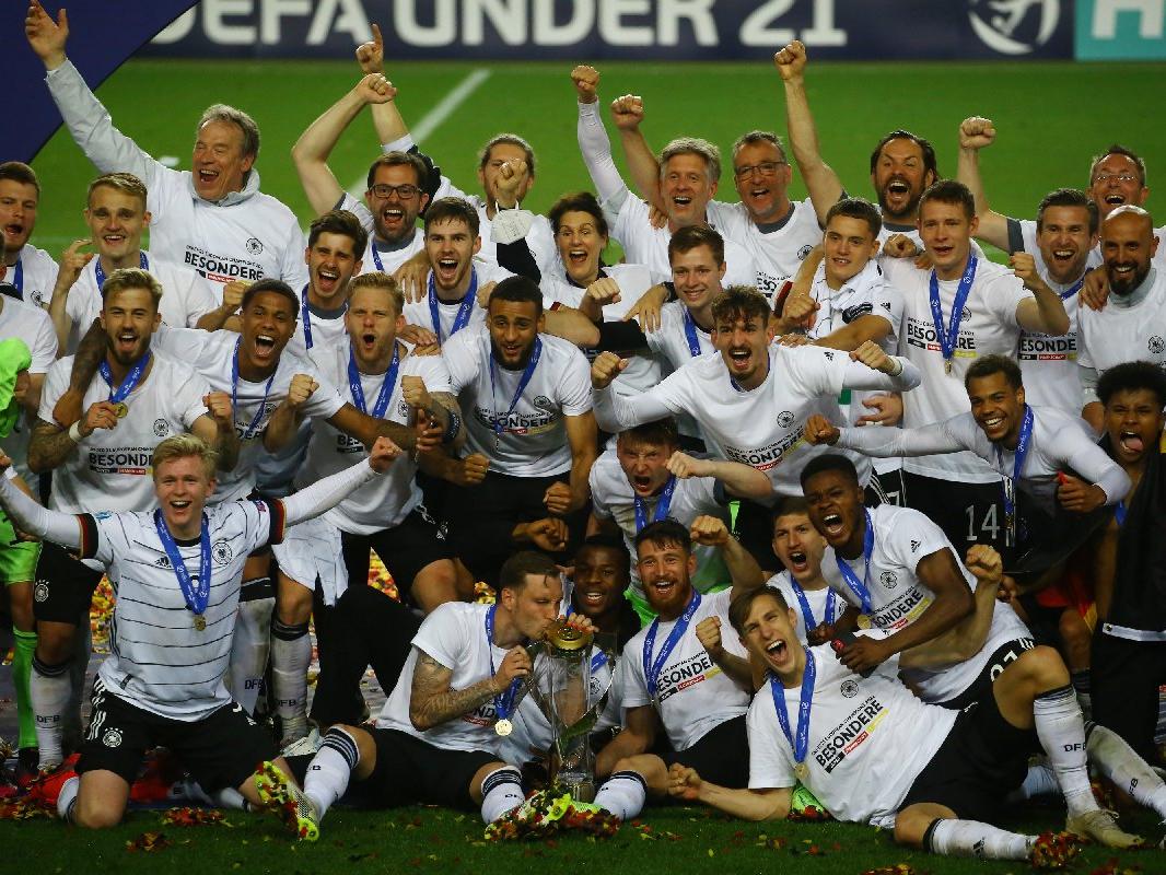 21 Yaş Altı Avrupa Futbol Şampiyonası'nda kupa Almanya'nın
