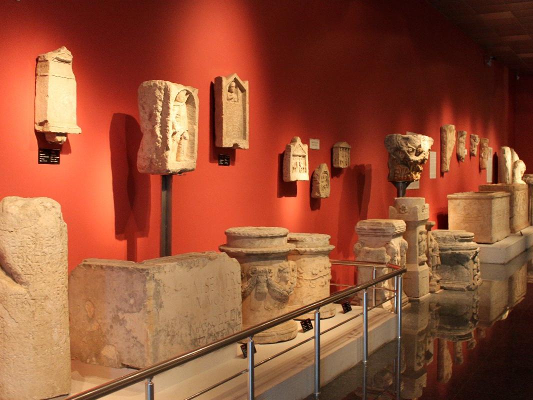 Arkeolojik eserlerin sadece yüzde 10'u müzelerde sergileniyor