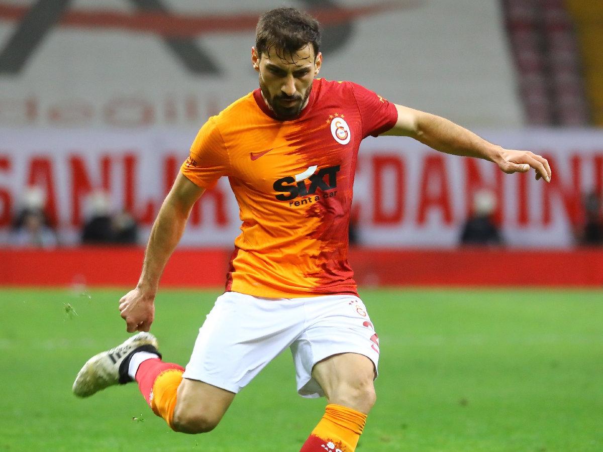 Şener Özbayraklı, Galatasaray'a veda etti