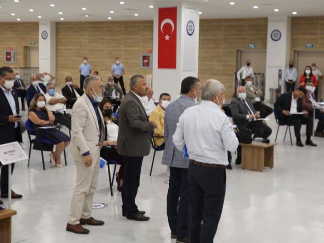 Meclis toplantısında Atatürk'e hakaret eden imam kınandı: AKP ve MHP grubu salonu terk etti