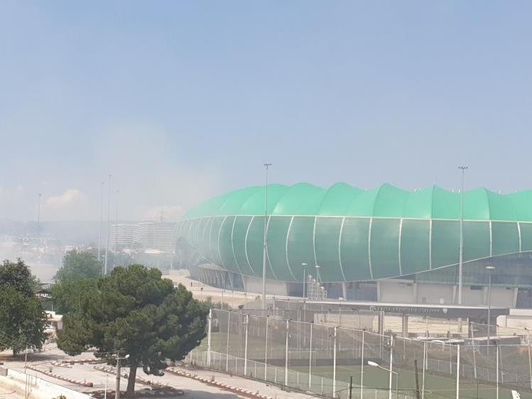 Timsah Arena'dan gelen dumanlar korkuttu