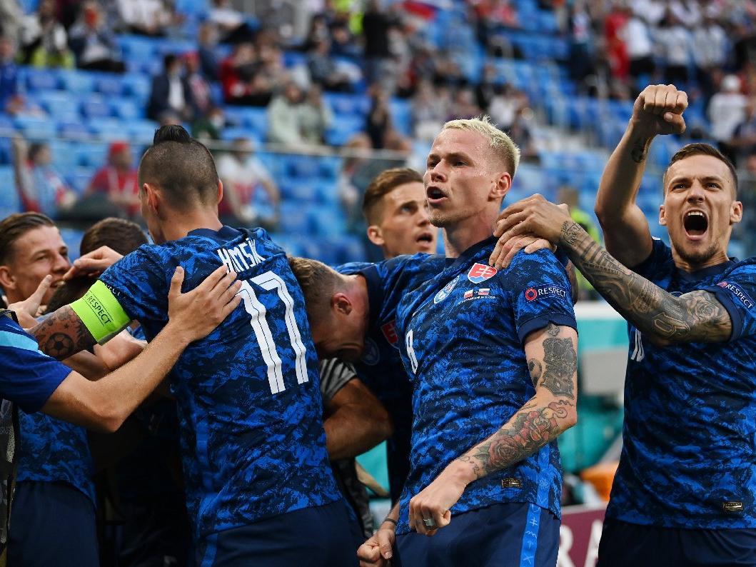 Slovakya, Polonya'ya şans tanımadı: 1-2 | EURO 2020 E Grubu