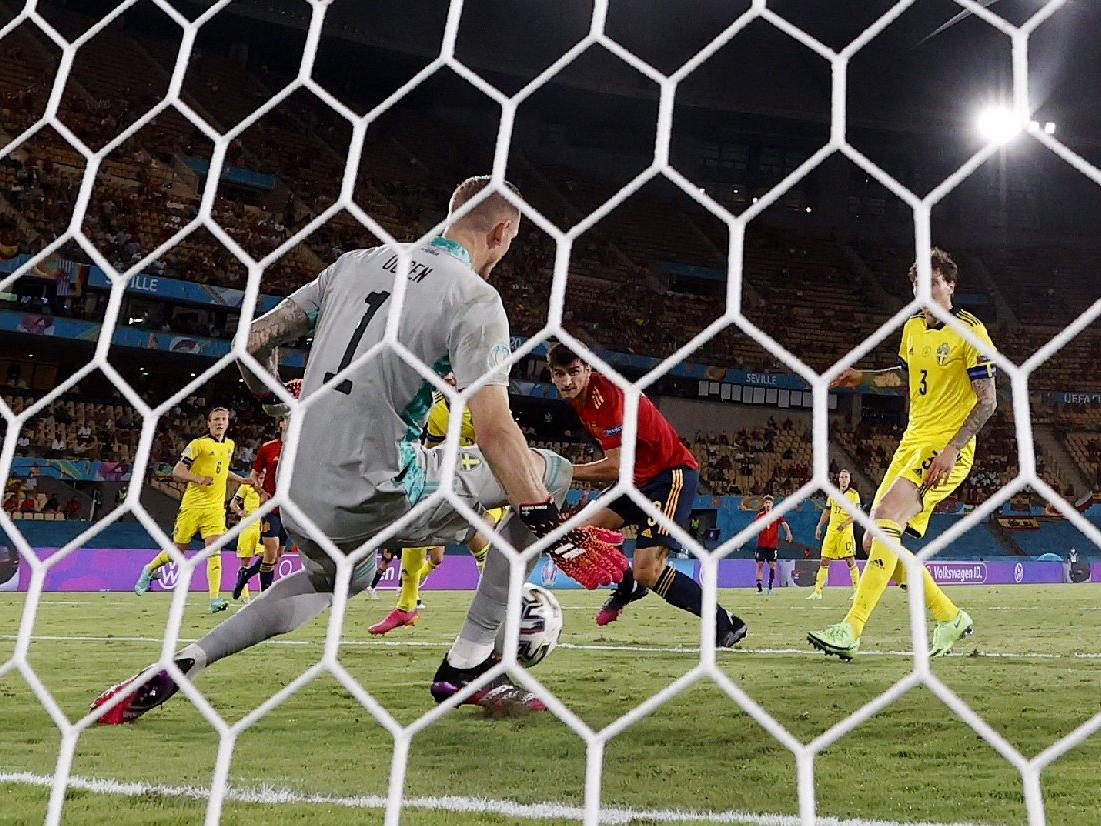 İspanya, İsveç'in Robin Olsen duvarını takıldı: 0-0 | EURO 2020 E Grubu