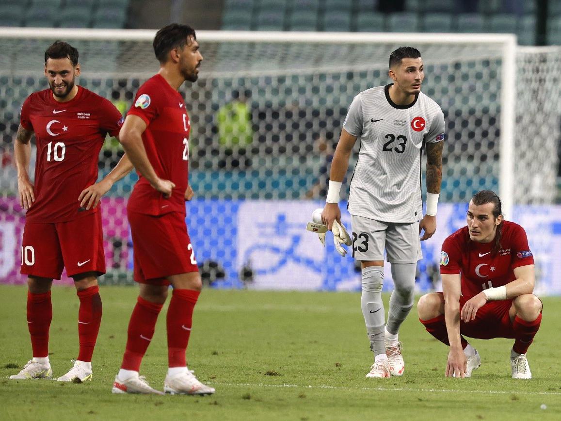 Türkiye'ye Galler şoku! Umutlarımız mucizelere kaldı | EURO 2020 A Grubu